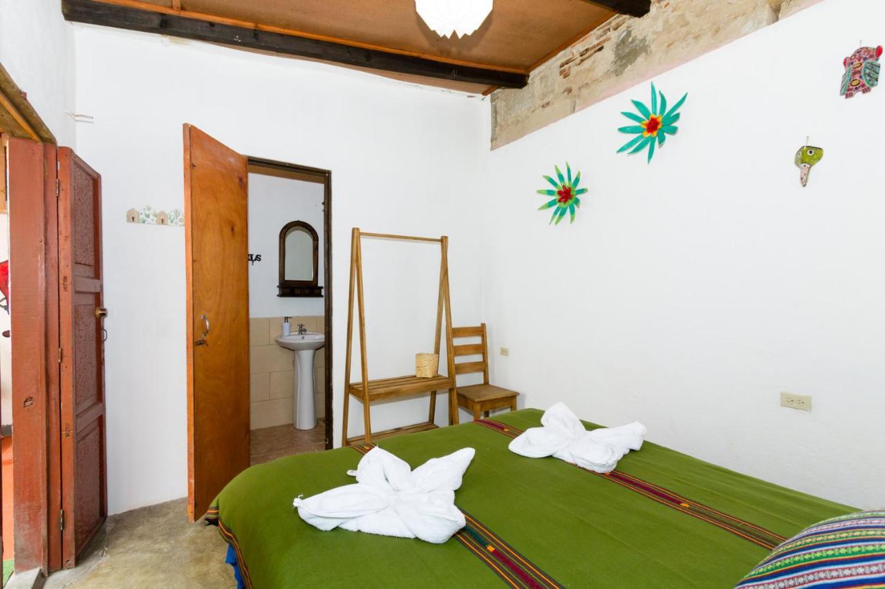Bed and Breakfast Casa Tamarindo Антигуа-Гватемала Экстерьер фото