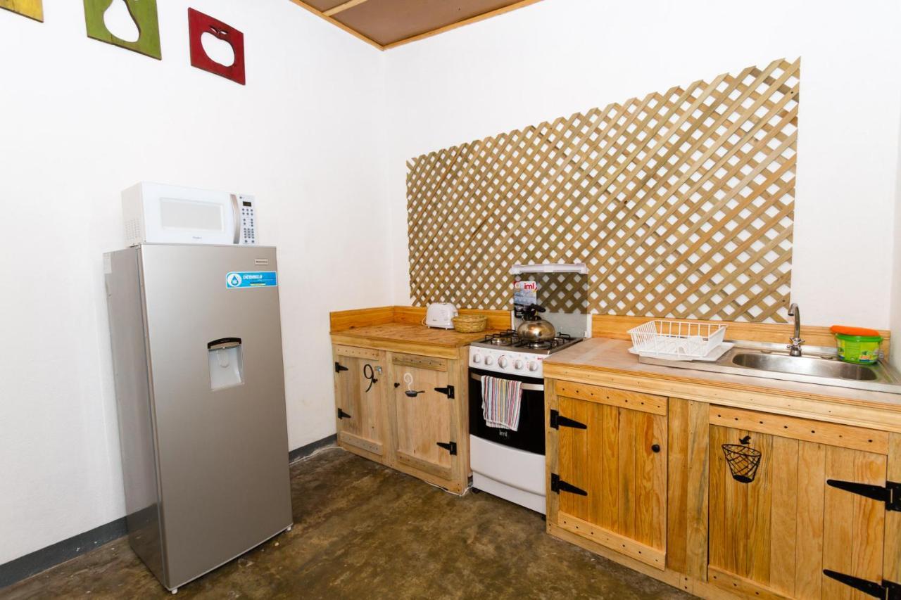 Bed and Breakfast Casa Tamarindo Антигуа-Гватемала Экстерьер фото